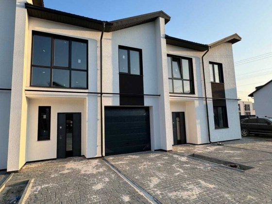 Продається Зданий Таунхаус з гаражем 120 м2 та комунікаціями, Крихівці Криховцы