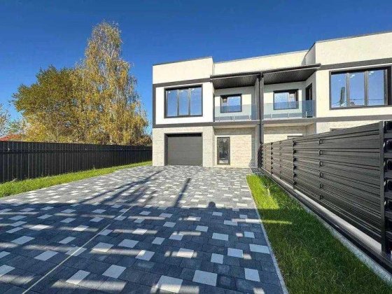 Продаж сучасного дуплексу, Крихівці з ділянкою та зручним плануванням Криховцы