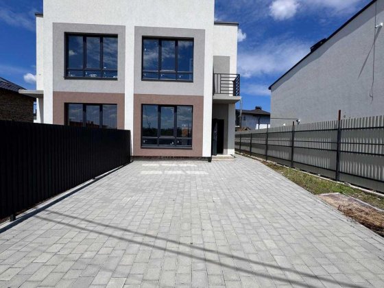 Продаж готового дуплекса в с.Крихівці Криховцы