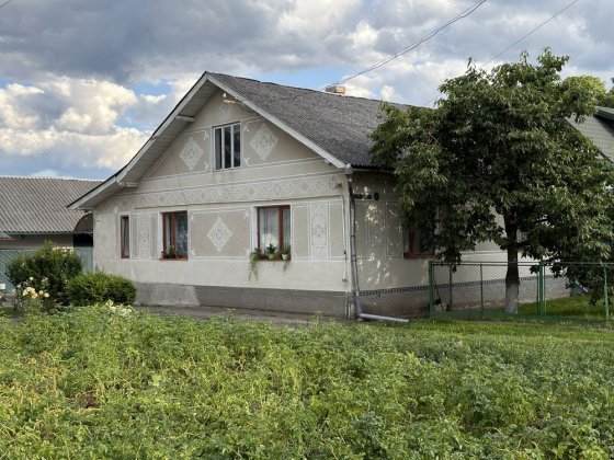 Продам будинок домоволодіння  місто Надвірна вул. Калнишевського 52А