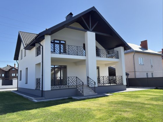 Продаж зданого будинку в с Крихівці Крихівці