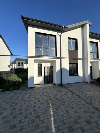 Продаж готового до ремонту БОКОВОГО таунхауса 120м2 - фото 1