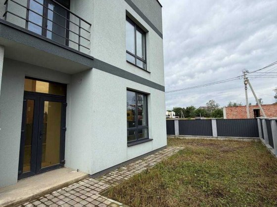 Продаж дуплексу Крихівці готовий до ремонту зданий Крихівці