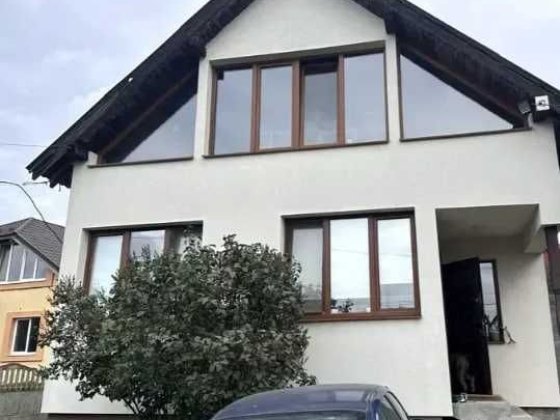Будинок з ремонтом неподалік Вовчинецьких гір | 6.5 соток | Газ Вовчинець