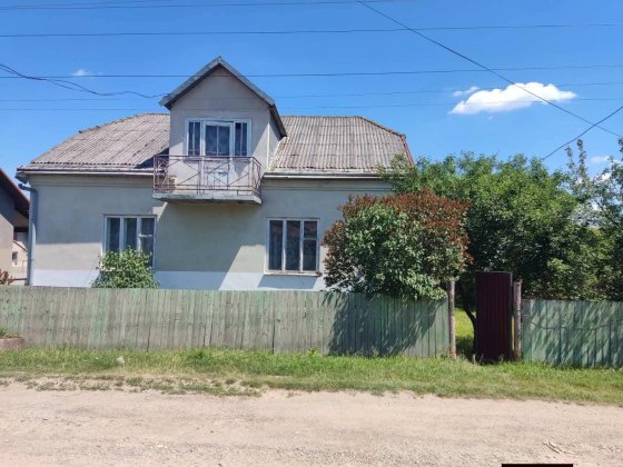 Продається будинок у м.Тлумач Івано-Франківська обл Тлумач