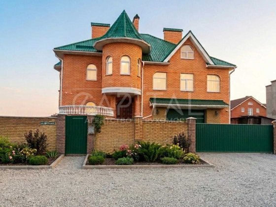 Продаж Будинку з басейном с. Гатне в максильній близькості до Києва Гатное