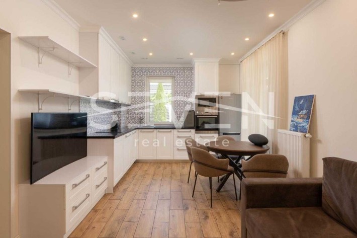 Продаж енергонезалежний будинок 75 м² з ремонтом, ділянка 6 соток у КМ «Зелений бульвар», Білогородк - фото 1