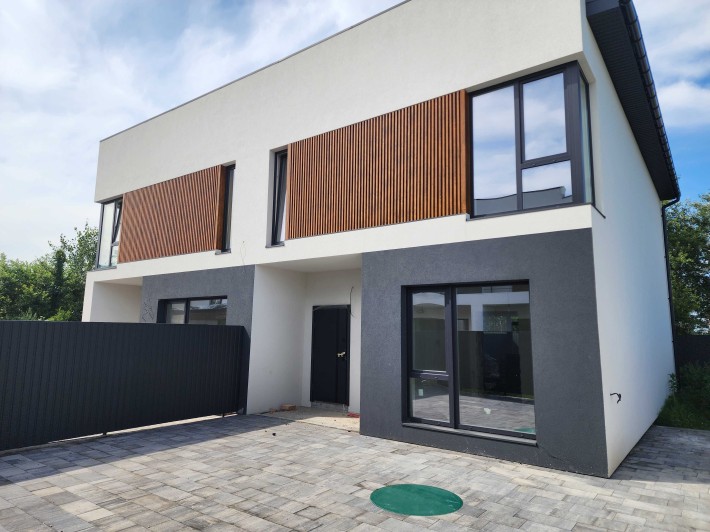 Вітаю. Продам Будинок (Дуплекс) 125 м2, газ, робимо ремонт. - фото 1