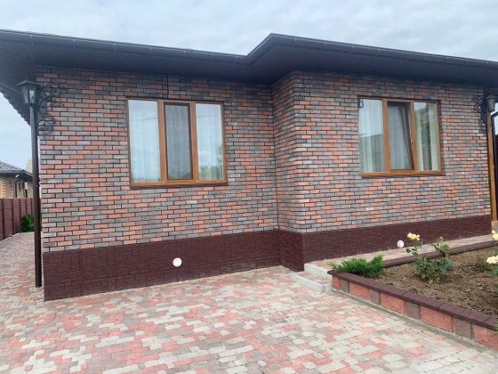 Продам одноповерховий будинок з ремонтом, меблями та технікою у Святопетрівському без комісії