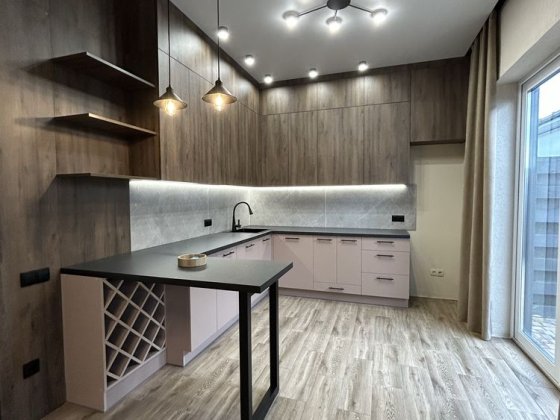 Таун Хаус з якісним ремонтом! Білогородка Білогородка