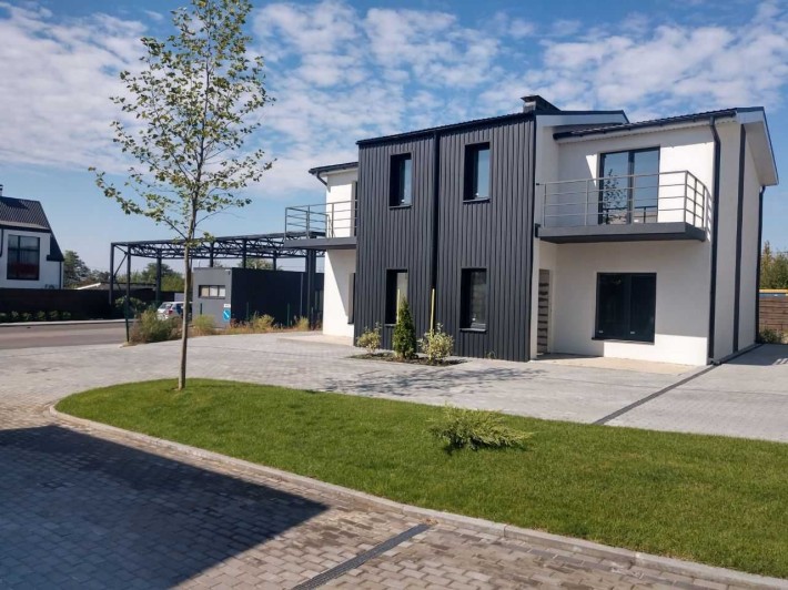 ТЕРМІНОВО ГОТОВИЙ Дуплекс 2 пов. 120м² 3сот White-Blackie Duplex VILLAGGO - фото 1