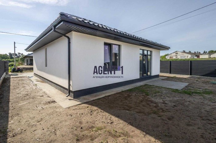 Будинок 100 кв.м. 3 кімнати, 4 сотки, Білогородка, центр - фото 1