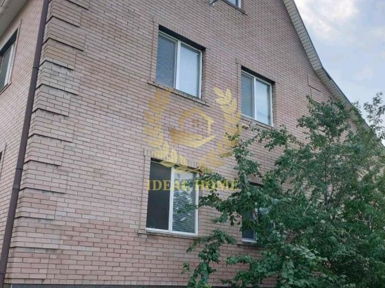 Продам будинку в Гатному – 7 кімн., 6 соток! Гатне