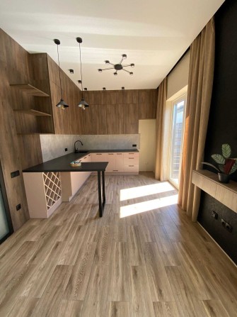 Продаж затишного таунхаусу з ремонтом - фото 1