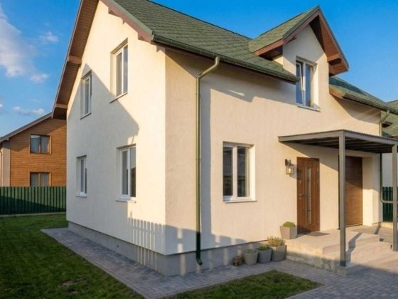 Гатне! Від власника! Будинок 160 м² з гаражем та ділянкою 5 соток – 3 км від метро! Гатне