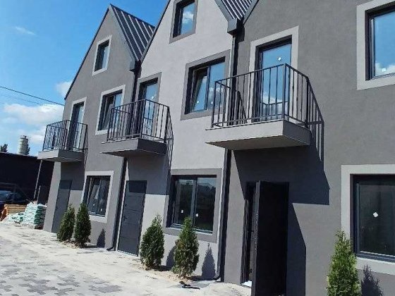 Квартира/таунхаус 66,5 м² + мансарда 20 м². Відділ продажу. ЖК Гайдамацька. Білогородка. Паркомісце. Білогородка
