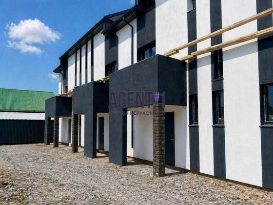 Продаж просторого таунхауса 128 кв.м. у центрі с.Святопетрівське. Святопетровское