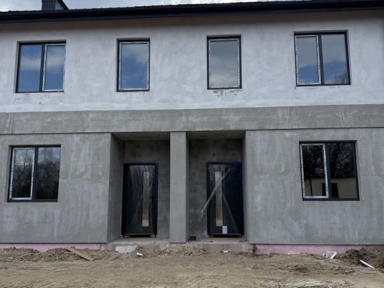 Таунхаус в Ворзелі зі своім закритим переднім двориком, газ! Ворзель