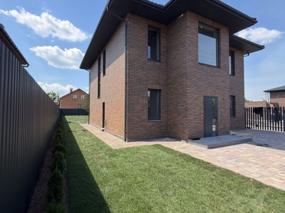 Продаж будинку Гатне 178 м² 7.5 соток цегла газ тепла підлога під чистове 10 хв Київ метро Теремки Гатне
