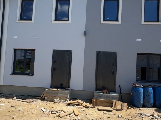 Продаж від забудовника готового таунхауса 46м² +двір 20м² та паркомісце. Білогородка, передмістя Киє Белогородка