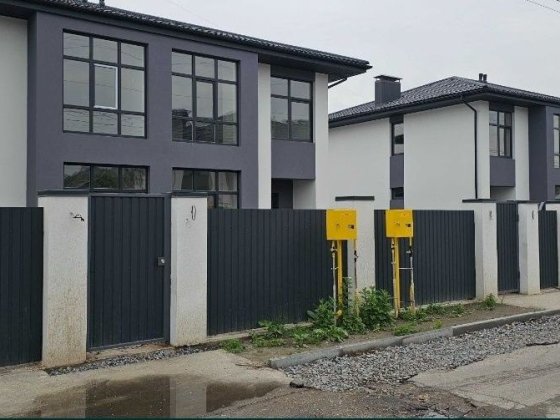 Продам супер будинок в Ходосівці. 10 кілометрів від Києва.