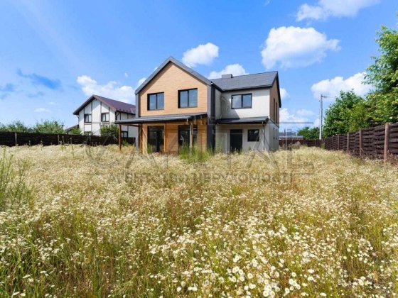 Продаж / Будинок / 220 м2 / Вишеньки / КМ Вишневий Хуторок / вул. Щаслива Вишеньки