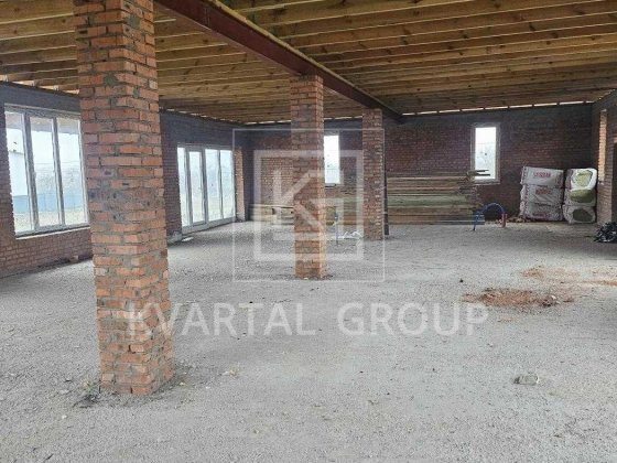 Цегляний будинок 190 м² з терасою та вільним плануванням у Білогородці Білогородка
