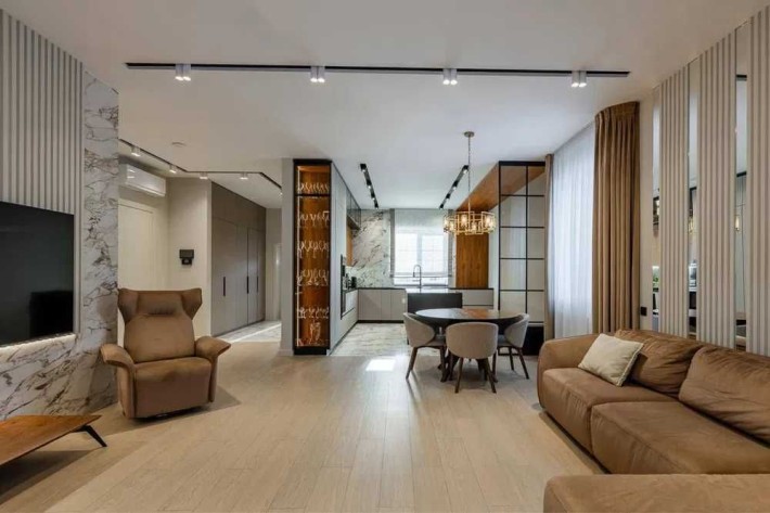 Продаж Будинку в Чабанах з  ремонтом та меблями, 10 соток ГАЗ - фото 1