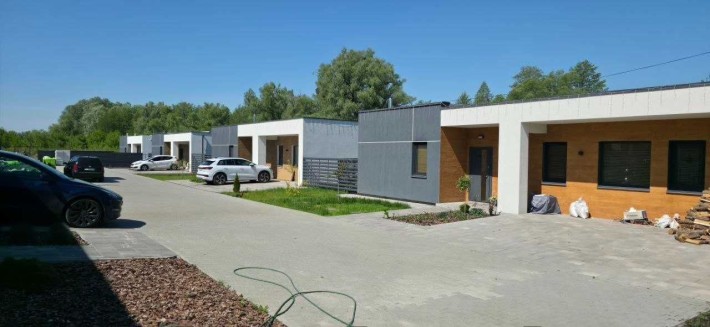 Автономний будинок 118м² біля Києва: генератор, сонце, батарея - фото 1