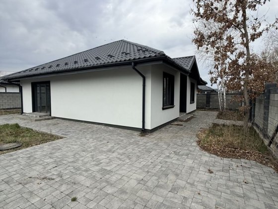 Будинок 100 м² у Ворзелі — $94 500. Котеджне містечко, ділянка 4,2 сотки, можливість підключення газ Ворзель