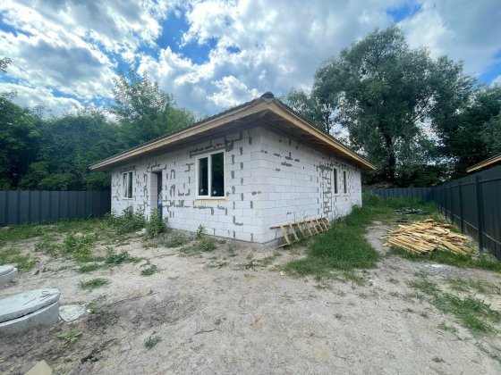 Будинок з ділянкою Білогородка