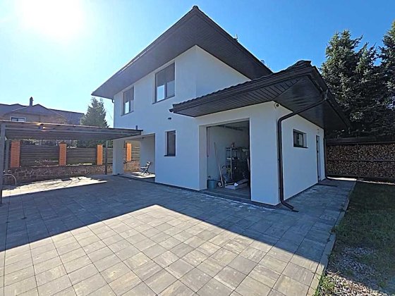 Продаж приватного маєтку в с Ходосівка! 15 соток ділянка! Престижний район, приємне сусідство! Поруч Ходосівка