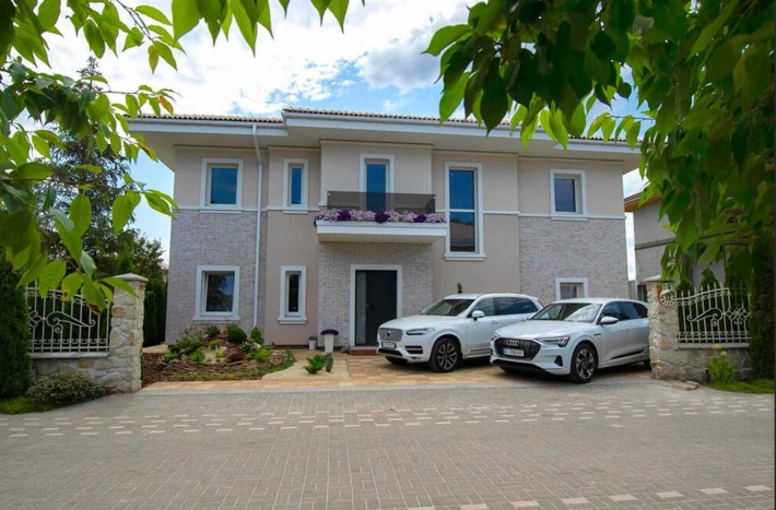 * Енергоефективний двоповерховий будинок 229,5 м² --> КМ "Золоче Прованс" у с. Вишеньки - фото 1