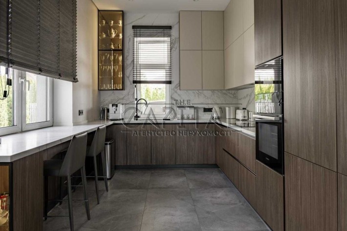 Продаж будинку / Zoloche Riviera / Вишеньки / дизайнерський ремонт - фото 1