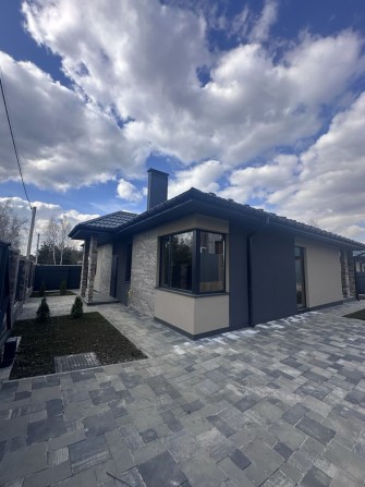 Продам будинок у Ворзелі на межі з Бучею - фото 1