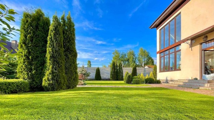 Будинок преміум-класу 160 м² на 8,5 сотках | Ландшафтний дизайн | Газ | Генератор - фото 1