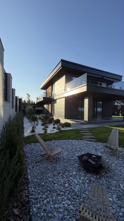 Без комісії! Будинок 220 м² у КМ Нова Ходосівка | 9 соток | 4 спальні | 8 км від Києва - фото 1