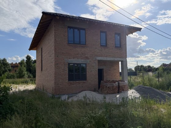Продаж цегляний дім 170 кв 4 окремі спальні 5 соток з можливістю докупити  Гнідин Гнедин