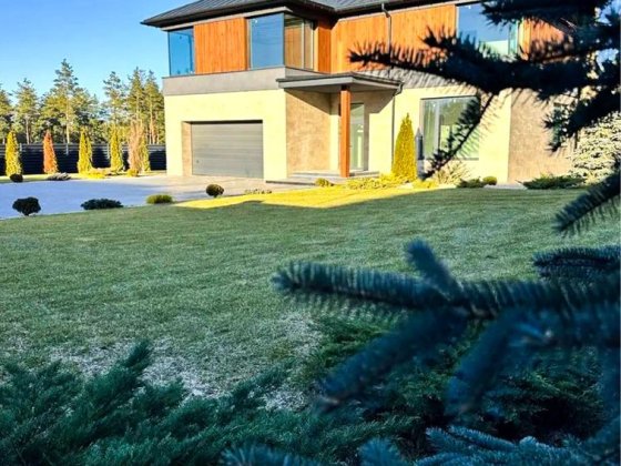 Простір, тиша та природа: будинок 292м² на 19 сотках с. Ходосівка Ходосівка