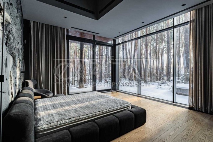 Продажа дизайнерского дома в лесу Гнедин - фото 1