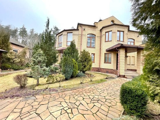 Преміальний будинок у Гореничах | 368 м² | 12 соток | Ландшафтний дизайн | Мінімальне оформлення