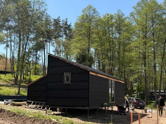 Модульний будинок 38 м² на ділянці 5 соток с. Лісники Лесники
