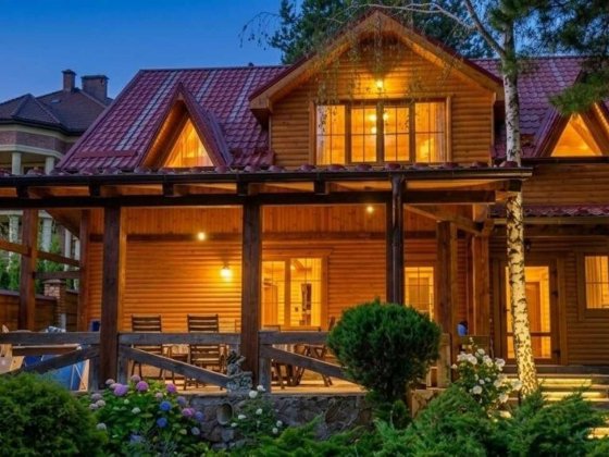 Гореничі. Продаж від власника. Елітний будинок у лісі з лазнею на дровах та величезною ділянкою Гореничі