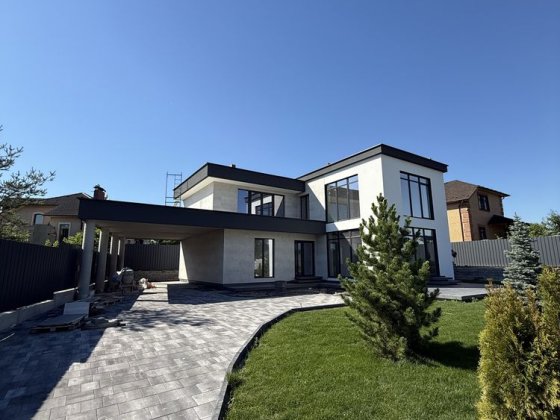 Будинок Гореничі підвал ліс Гореничі
