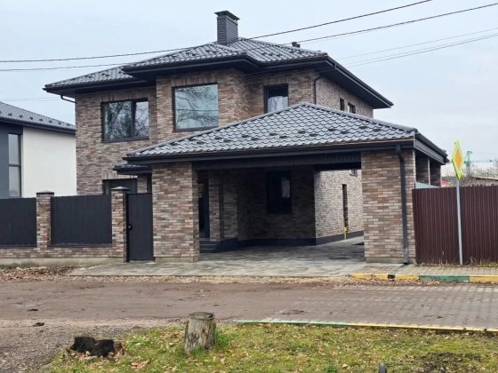 Будинок з цегли 200 м2 є газ біля лісосмуги панорама с. Лісники Зелений Гай 4 км Київ поруч Ходосівк Лесники