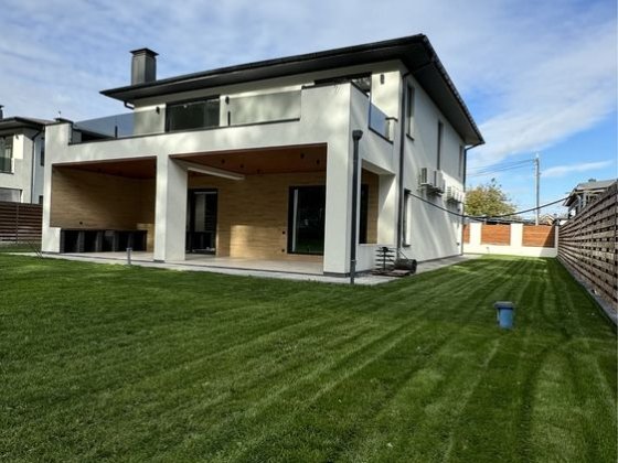 Продаж будинку 290м2 з гаражем в КМ «Lugovoy» Ходосівка, Ходосіївка Ходосівка