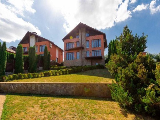 Продажа Дом   Лесники Видовая локация Лесники