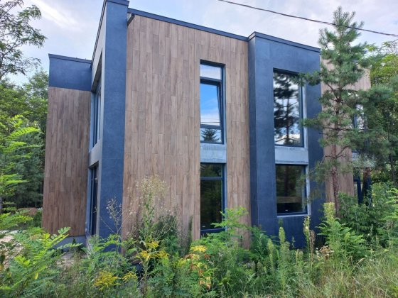 Будинок у лісовій частині | 160 м² | 6 соток | Майстер-спальня | Поруч сосни Гореничі