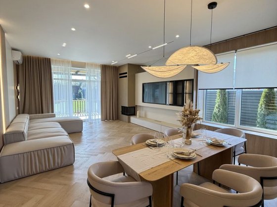 ДІЙСНО ДОРОГИЙ РЕМОНТ, 220 м2, 15 соток, ІДЕАЛЬНИЙ БУДИНОК, Ходосівка! Ходосівка