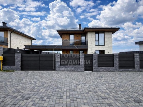 Газифікований будинок на закритій вулиці / Навіс на 2 авто / Ходосівка Ходосівка